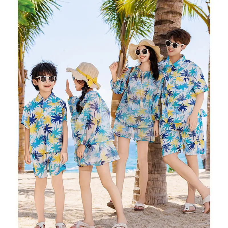 Family Vacation Look Matching  - Parent Of Plant recensie en prijs